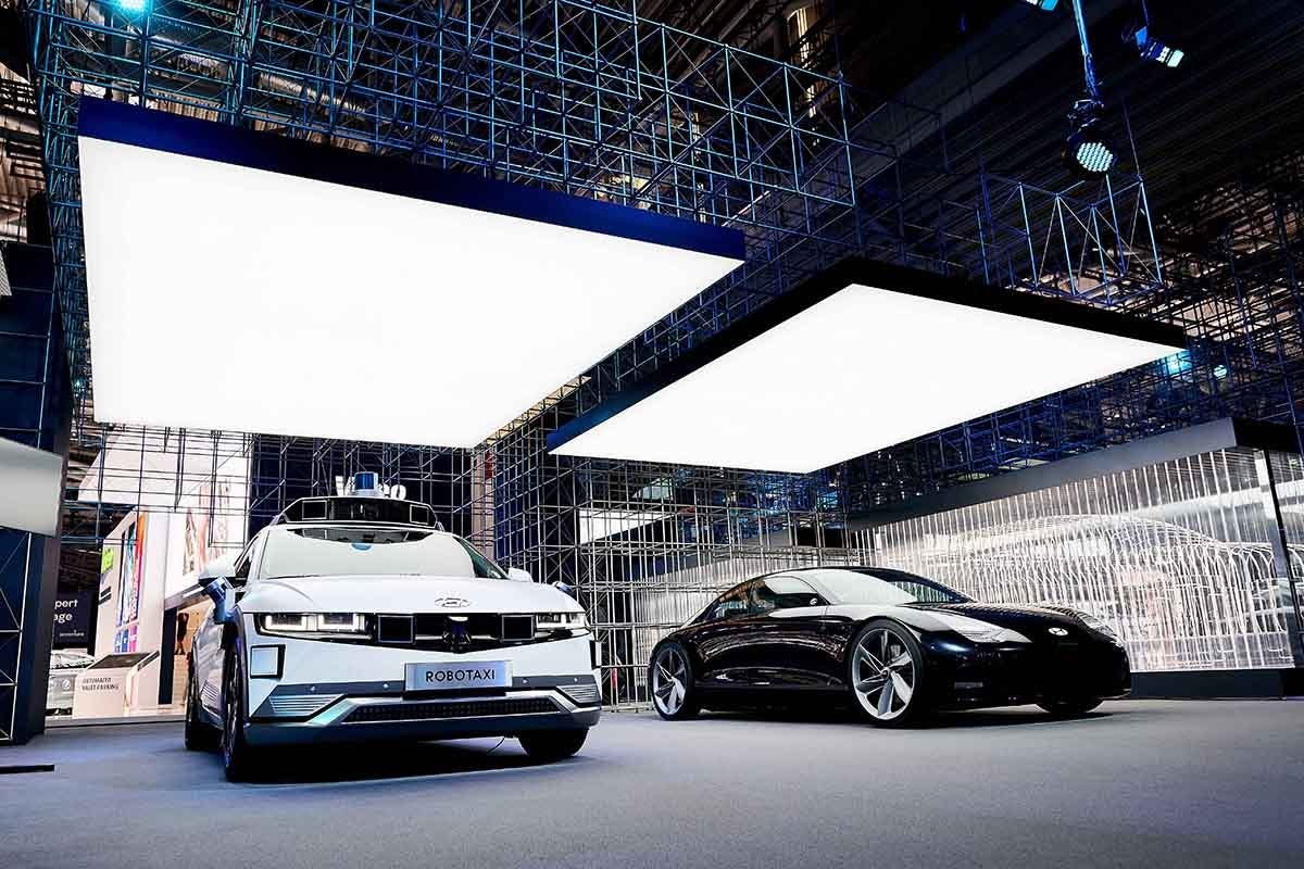 (Photo_1) Hyundai Motor’s booth at IAA Mobility 2021_IONIQ brand lineup.jpg