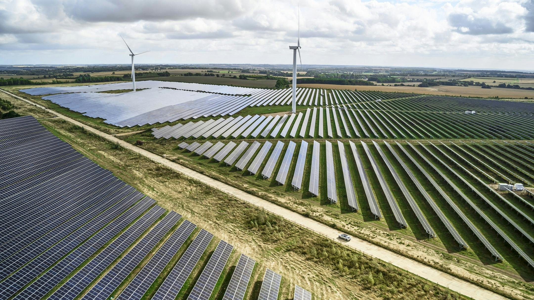 JLR and Wykes Engineering solar and wind power park