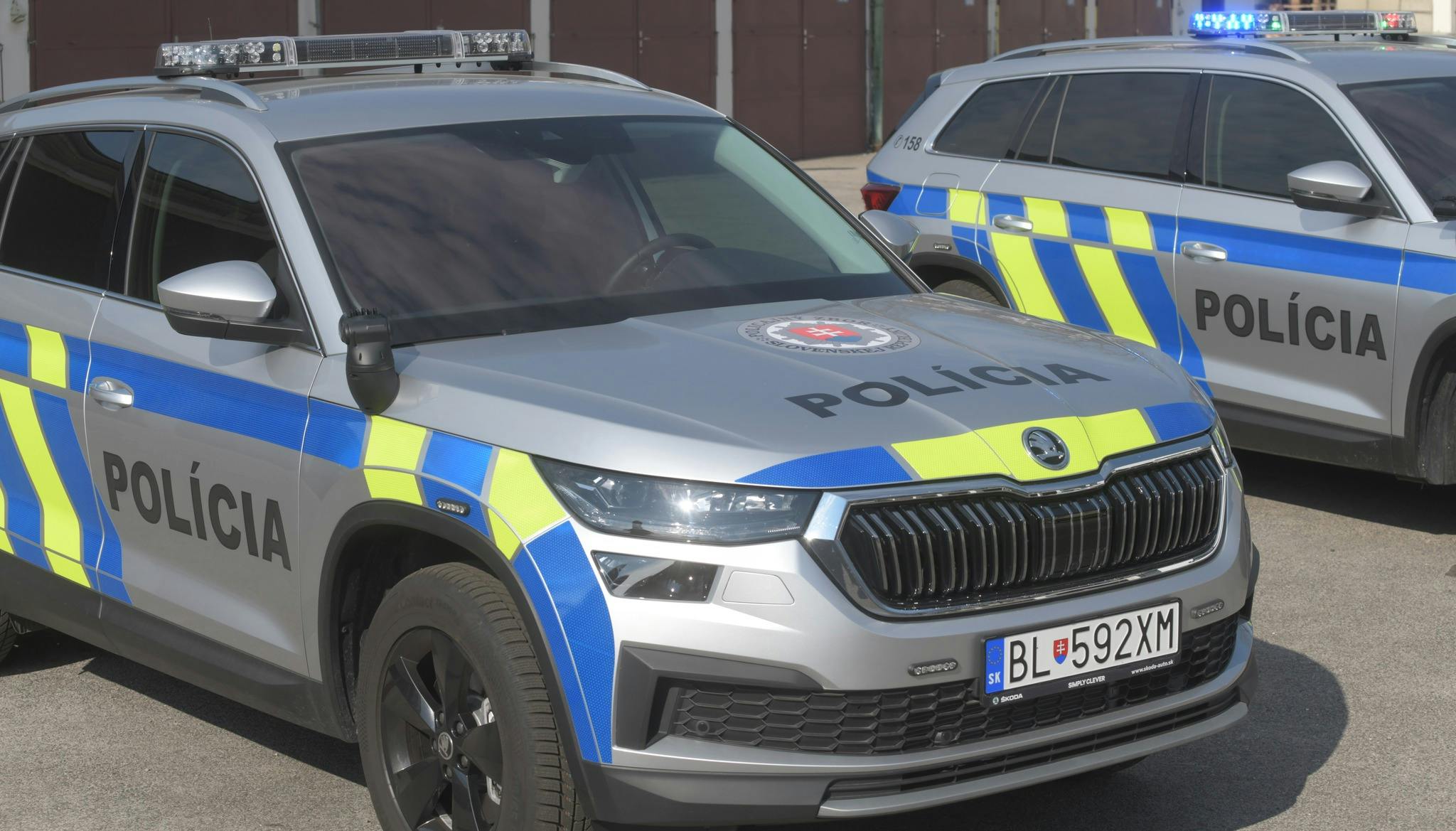 Polícia zatiaľ disponuje dvojicou takýchto                   vozidiel, ktoré budú slúžiť v bratislavskom a nitrianskom kraji, pričom v budúcnosti by mohli takto upravené vozidlá slúžiť v každom regióne